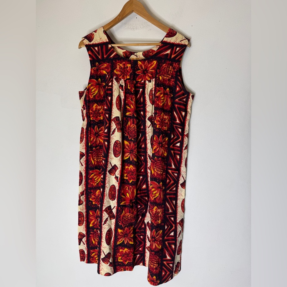 Vintage Red Ui-Maikai Hawaii Hawaiian Aloha Dress Tiki Drums Pineapple